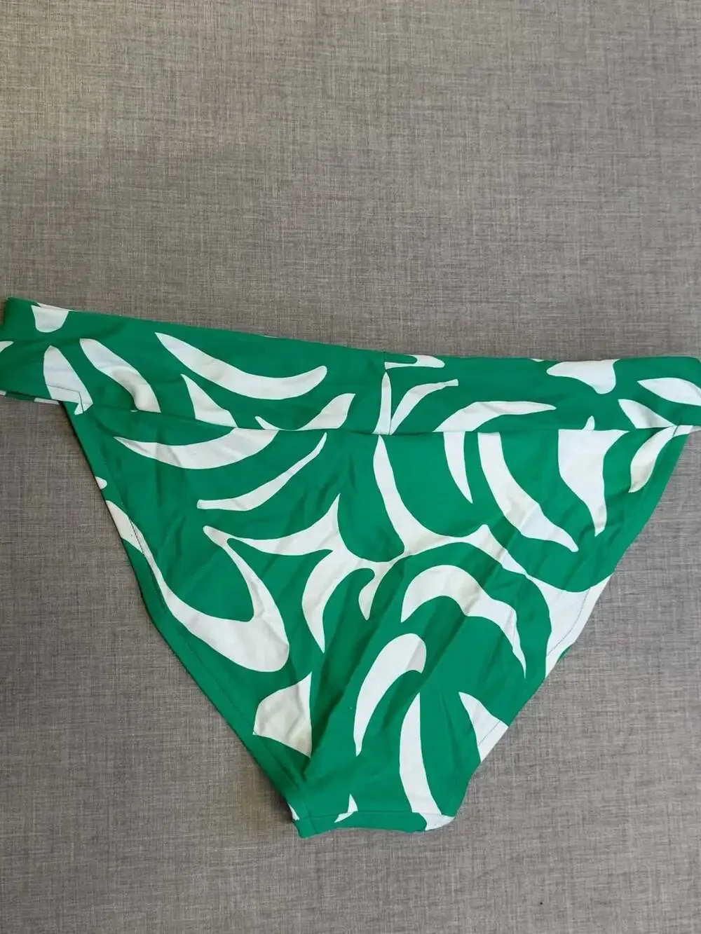 Shade & Shore Green and White Abstract Leaf Print Bikini Bottom, Size XL (16)